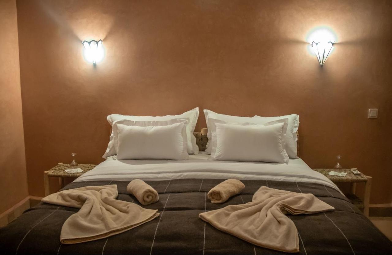 Dar Ajgal Bed & Breakfast Dourtane ภายนอก รูปภาพ