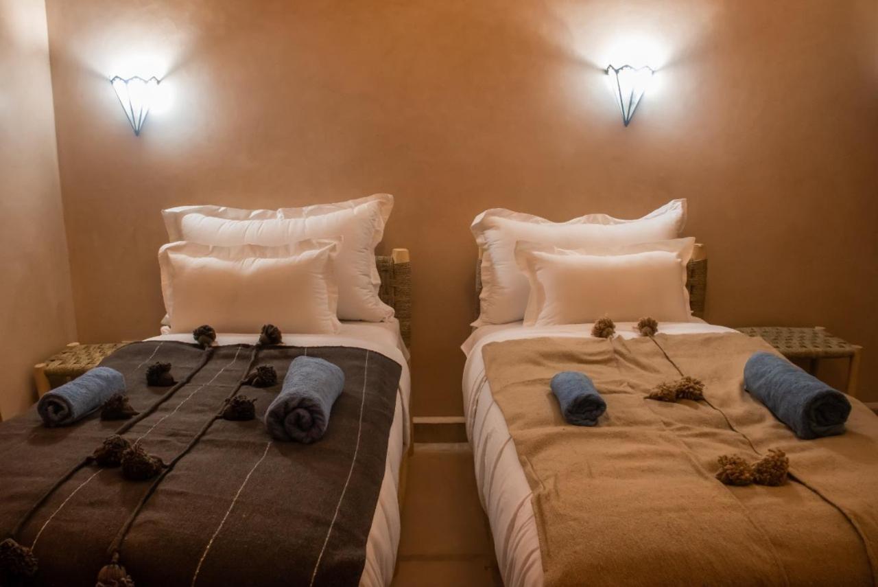 Dar Ajgal Bed & Breakfast Dourtane ภายนอก รูปภาพ