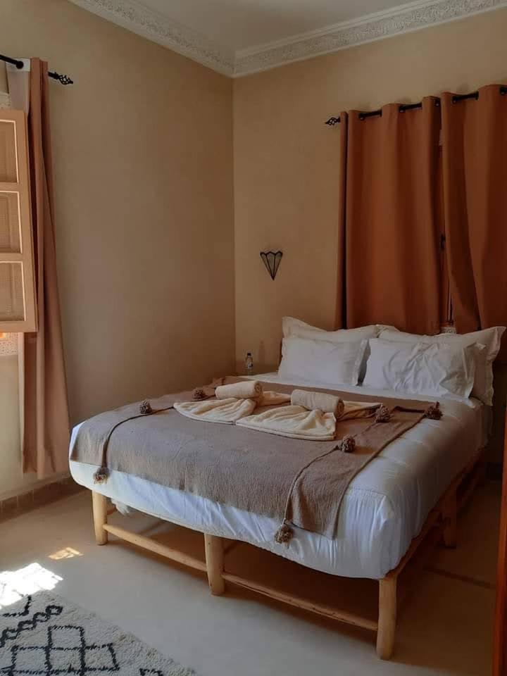 Dar Ajgal Bed & Breakfast Dourtane ภายนอก รูปภาพ